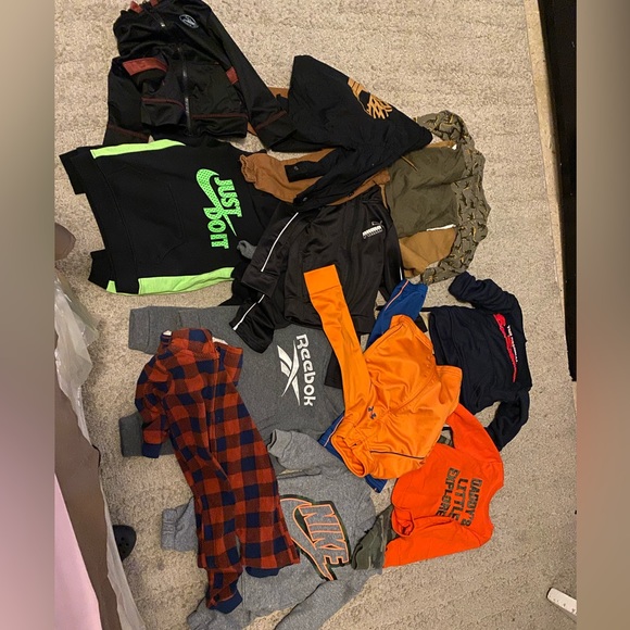 Nice winter outfits worn once or twice ! In great condition! - Picture 2 of 2